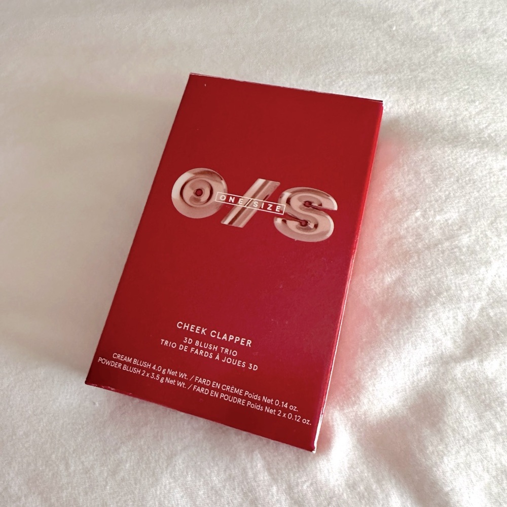 One/Size Cheek Clapper Blush